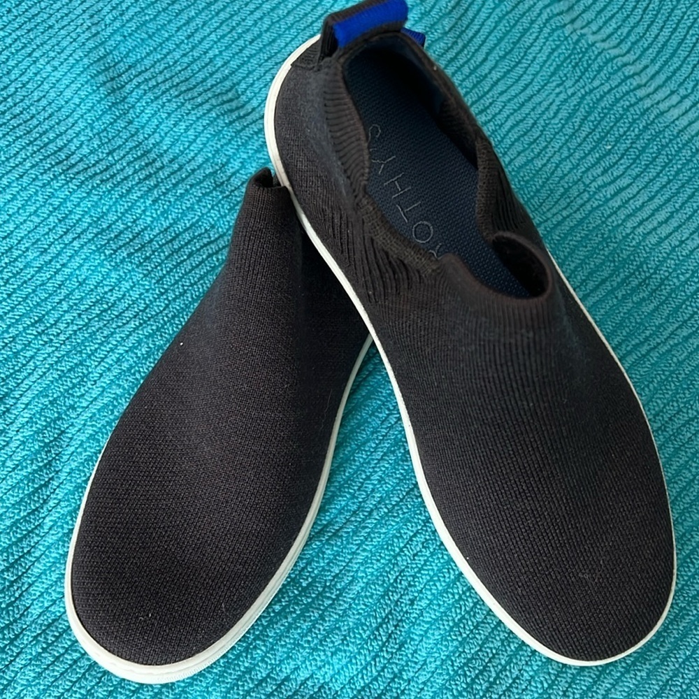 Rothyโs limited edition bootie in expression